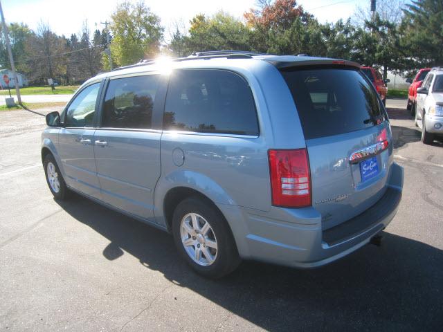 2008 Chrysler Town and Country 2WD Flareside