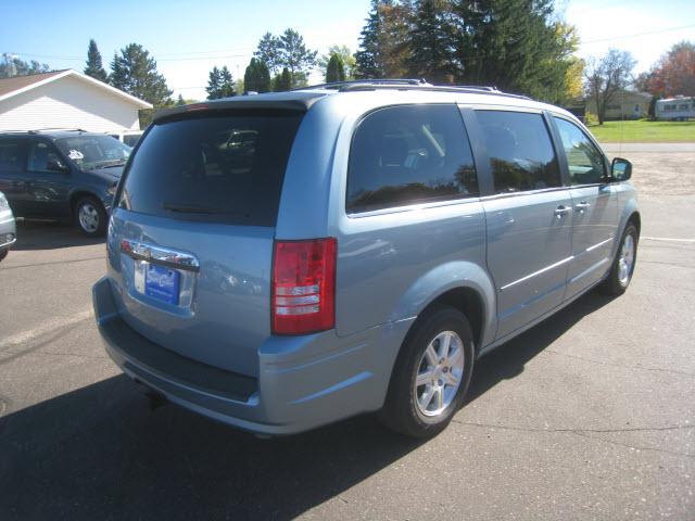 2008 Chrysler Town and Country 2WD Flareside