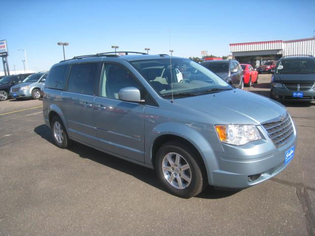 2008 Chrysler Town and Country 2WD Flareside