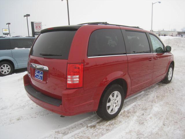 2008 Chrysler Town and Country 3.5