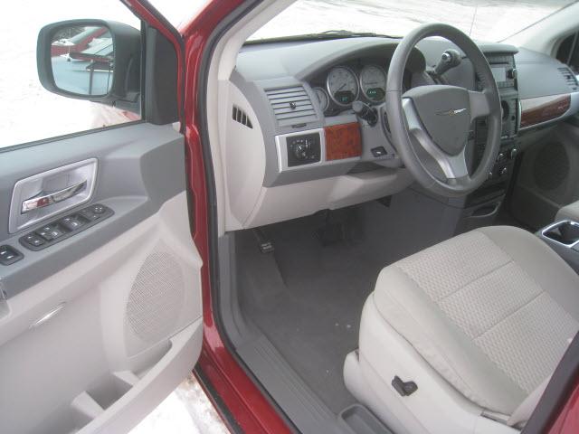 2008 Chrysler Town and Country 3.5