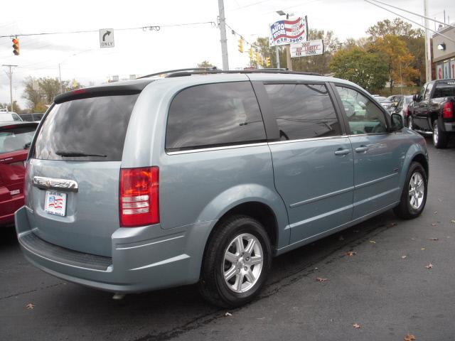 2008 Chrysler Town and Country 3.5