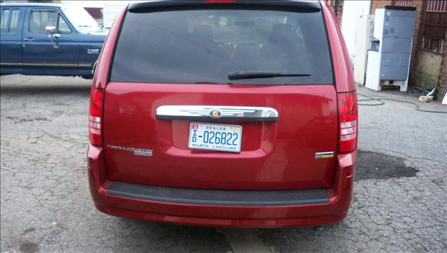 2008 Chrysler Town and Country Elk Conversion Van