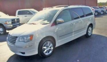 2008 Chrysler Town and Country SLT 25