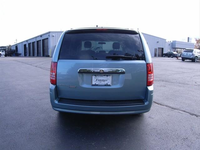 2008 Chrysler Town and Country 3.5