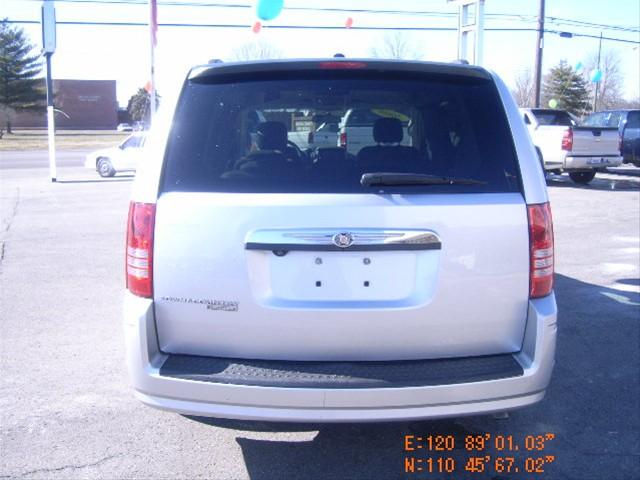 2008 Chrysler Town and Country 3.5