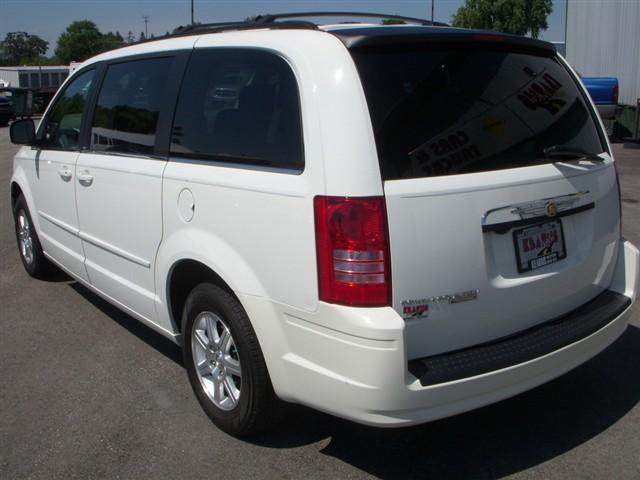 2008 Chrysler Town and Country 3.5