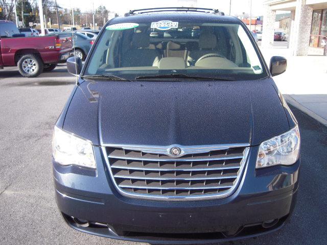 2008 Chrysler Town and Country 3.5