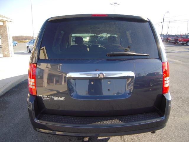 2008 Chrysler Town and Country 3.5