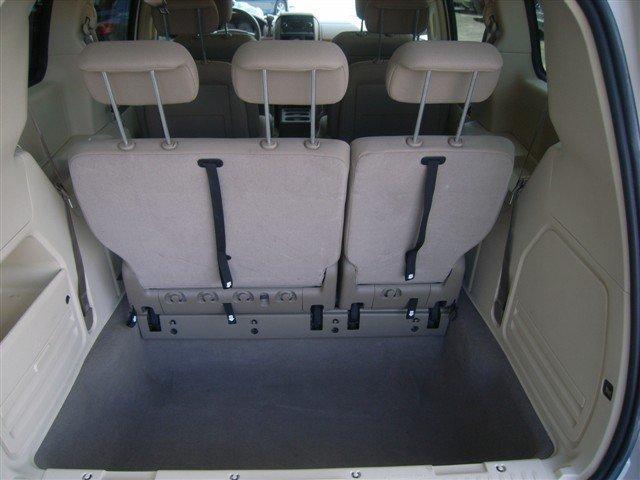 2008 Chrysler Town and Country Elk Conversion Van