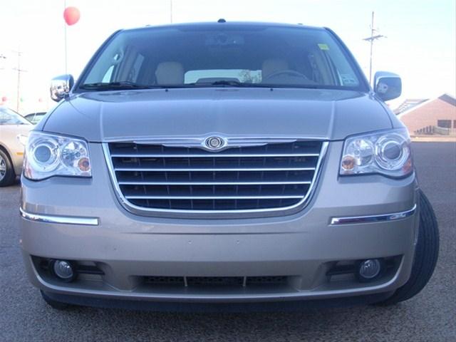 2008 Chrysler Town and Country SLT 25