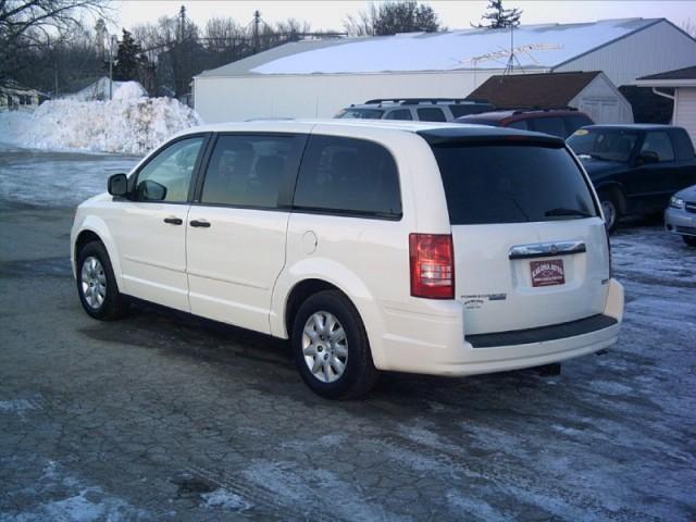 2008 Chrysler Town and Country Elk Conversion Van