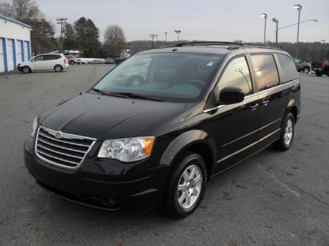 2008 Chrysler Town and Country 3.5