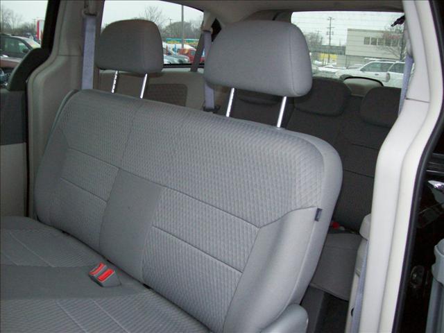 2008 Chrysler Town and Country Elk Conversion Van