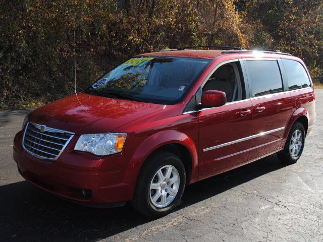 2009 Chrysler Town and Country 3.5