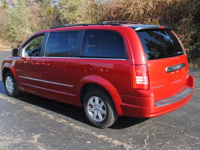 2009 Chrysler Town and Country 3.5