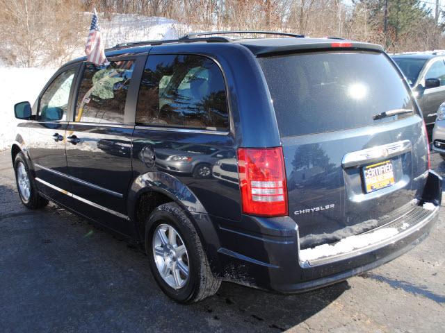 2009 Chrysler Town and Country 3.5