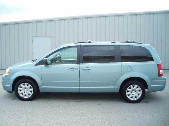 2009 Chrysler Town and Country Elk Conversion Van