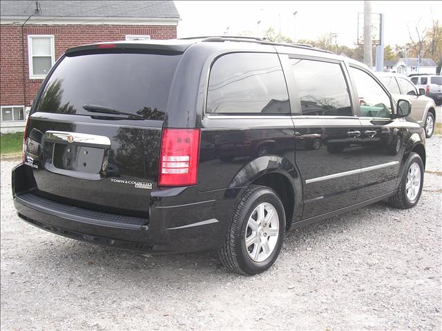 2009 Chrysler Town and Country 3.5