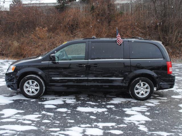 2009 Chrysler Town and Country 3.5