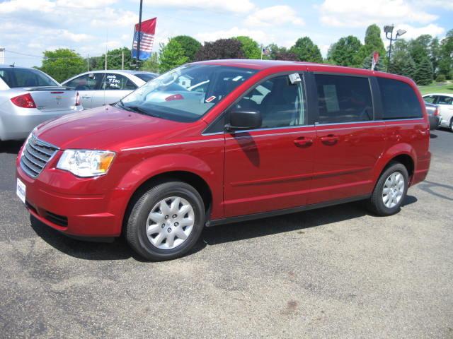 2009 Chrysler Town and Country 4dr Sdn 4.3L 4matic AWD Sedan