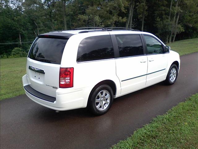 2009 Chrysler Town and Country 5 LS