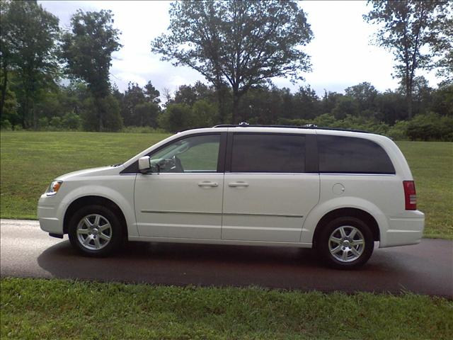 2009 Chrysler Town and Country 5 LS