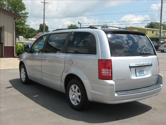 2009 Chrysler Town and Country 3.5