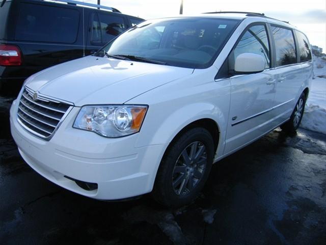 2009 Chrysler Town and Country 3.5