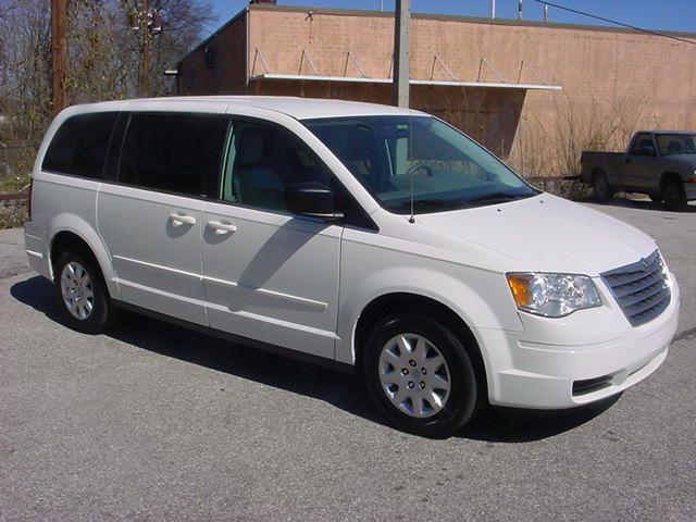 2009 Chrysler Town and Country Elk Conversion Van