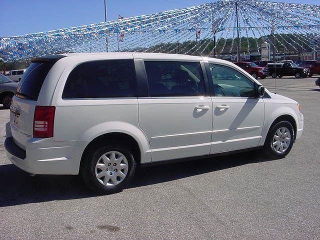 2009 Chrysler Town and Country Elk Conversion Van