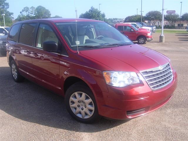 2009 Chrysler Town and Country Elk Conversion Van