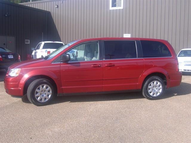 2009 Chrysler Town and Country Elk Conversion Van