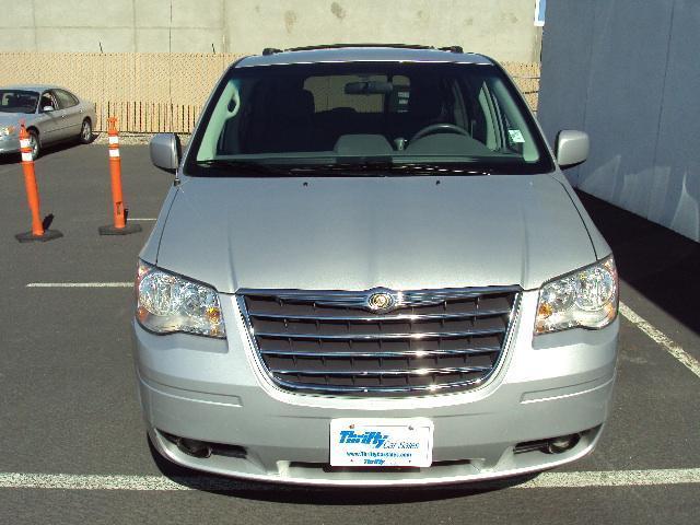 2009 Chrysler Town and Country 3.5