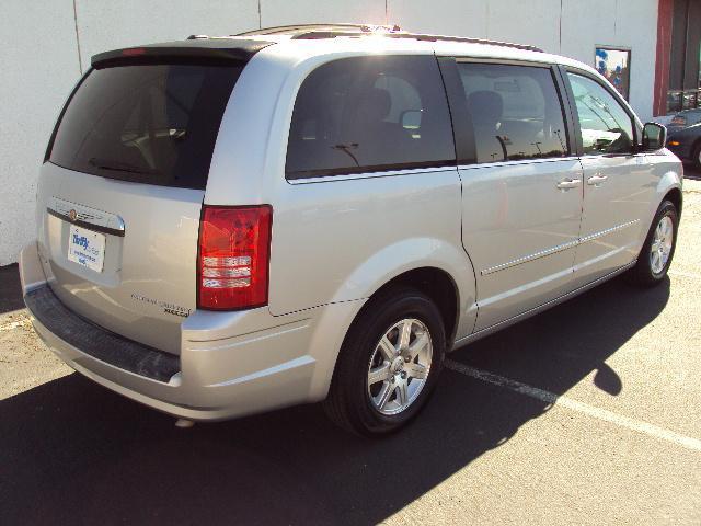 2009 Chrysler Town and Country 3.5