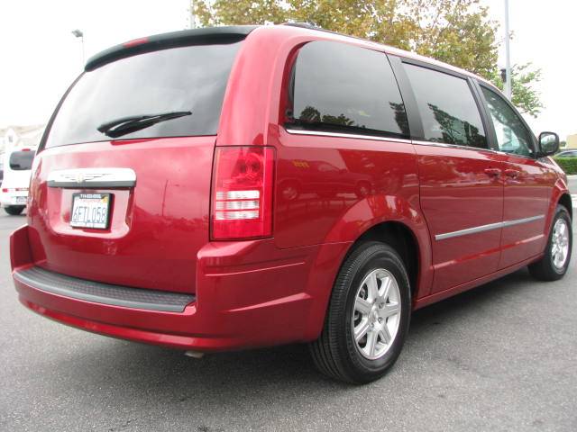 2009 Chrysler Town and Country 3.5