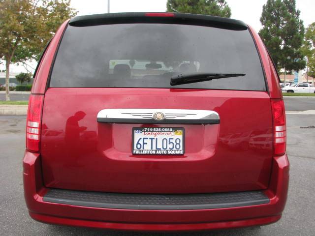 2009 Chrysler Town and Country 3.5