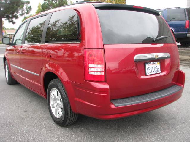 2009 Chrysler Town and Country 3.5