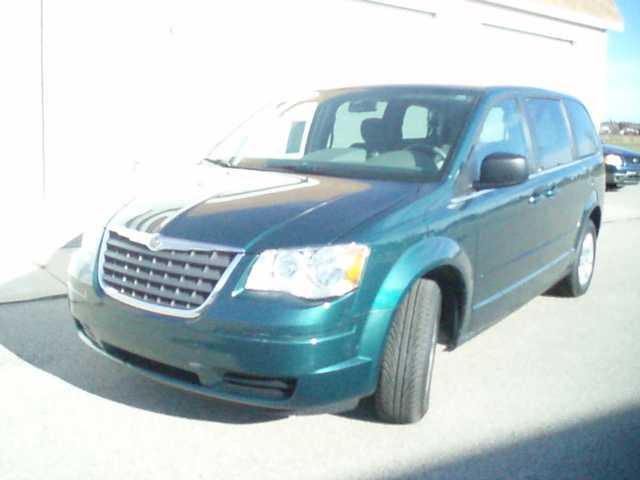 2009 Chrysler Town and Country Elk Conversion Van