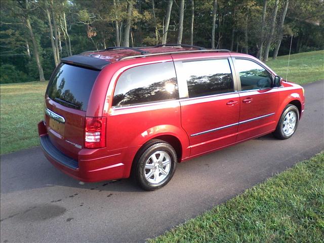 2009 Chrysler Town and Country 5 LS