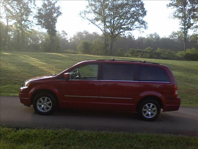 2009 Chrysler Town and Country 5 LS