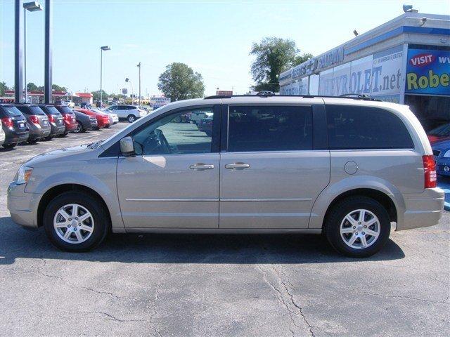 2009 Chrysler Town and Country 3.5