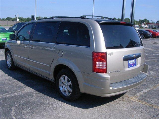 2009 Chrysler Town and Country 3.5