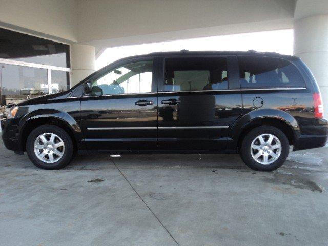 2009 Chrysler Town and Country 3.5