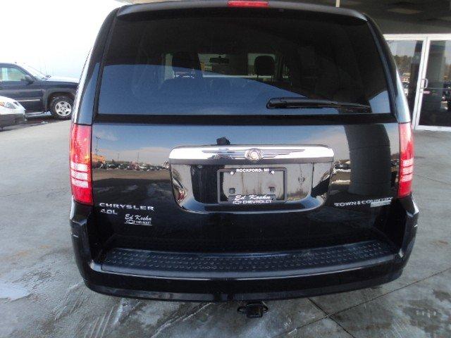 2009 Chrysler Town and Country 3.5