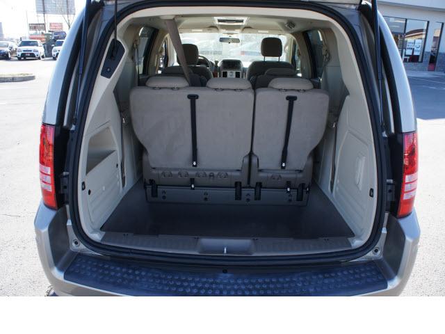 2009 Chrysler Town and Country 3.5