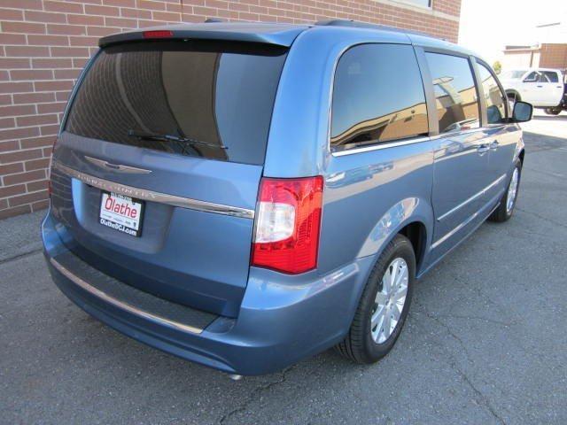 2012 Chrysler Town and Country Limited NAV 4X4