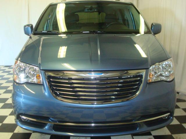 2012 Chrysler Town and Country 3.5