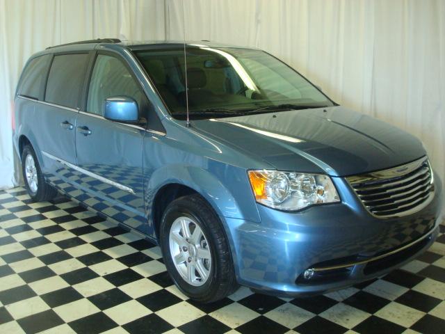 2012 Chrysler Town and Country 3.5