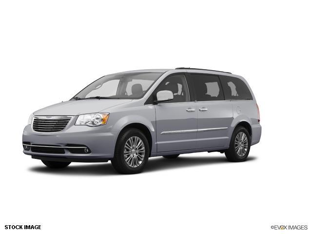 2014 Chrysler Town and Country SC Manual 2WD